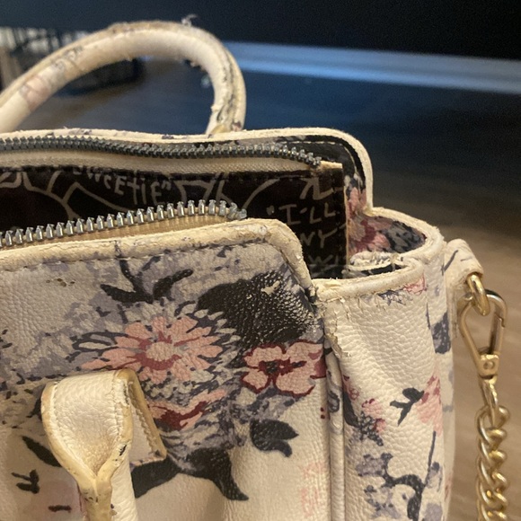 Betsy Johnson 💕 - Picture 9 of 9